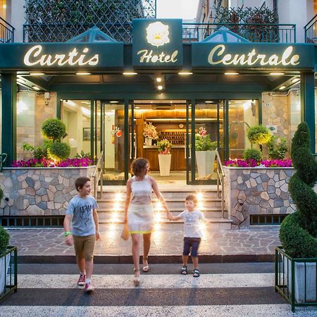 Hotel Curtis Centrale Alassio Exteriör bild
